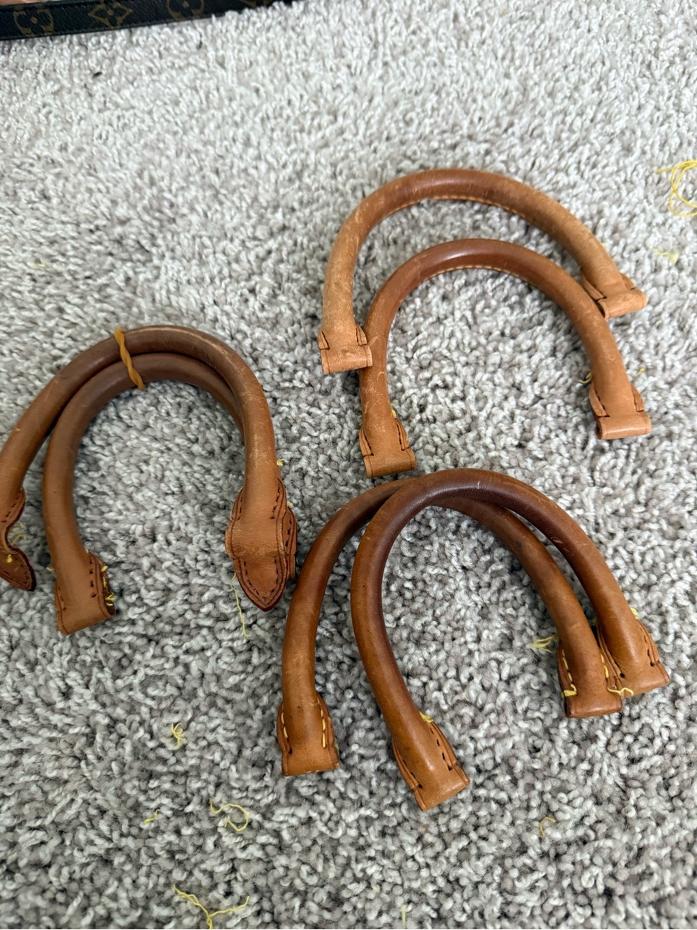 Louis Vuitton speedy Bag Handles A44